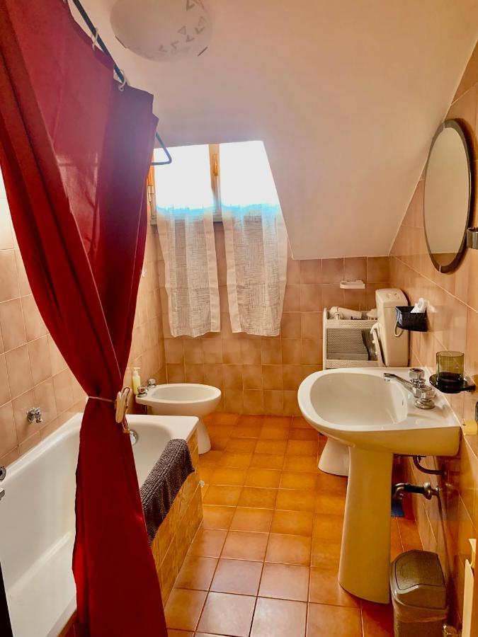 Amadeus Pinolo Apartment Gubbio Bagian luar foto